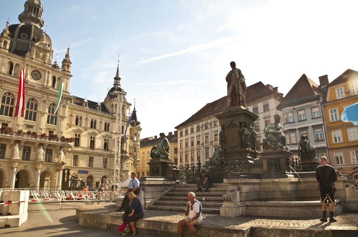 Prague Education Center. Учеба в Граце: привлекательная студенческая жизнь для иностранных студентов - 1